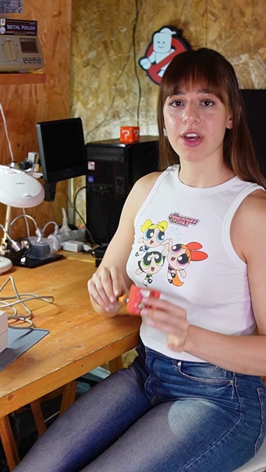 tiklocker_A Quick PSU Fix OF A Commodore 128 ⚡️ Just a bad capacitor and a loos....mp4