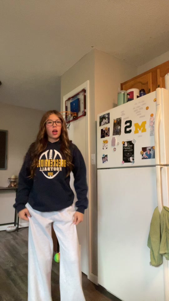 tiklocker_#nocreepsallowed #fyp #dance .mp4